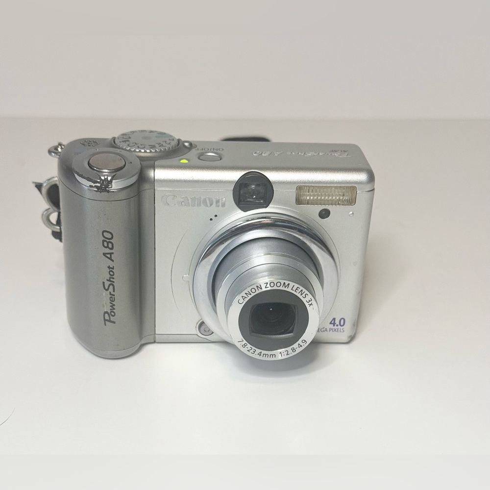 Canon PowerShot A80 Digital Camera 4MP Lens Flip Screen Tested /works READ DESCP